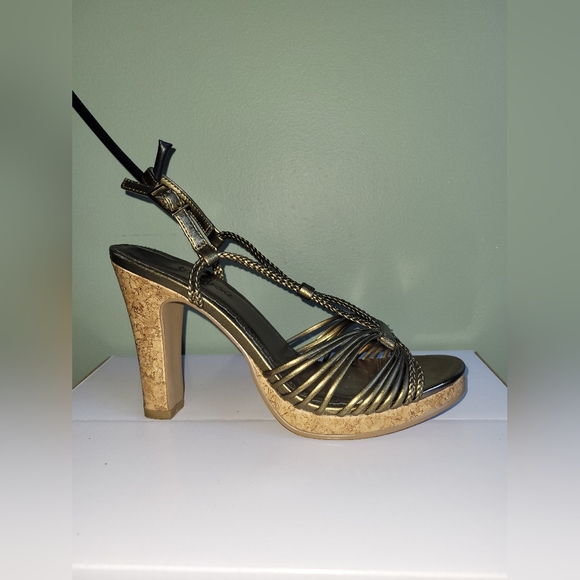 Trendzone Platform Heels Antique Gold Fancy Strappy Shoes. Size US 6 - Picture 8 of 11